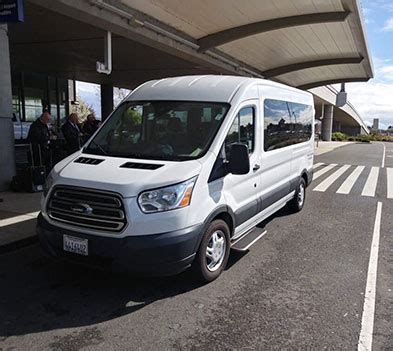 vallejo to oakland airport shuttle